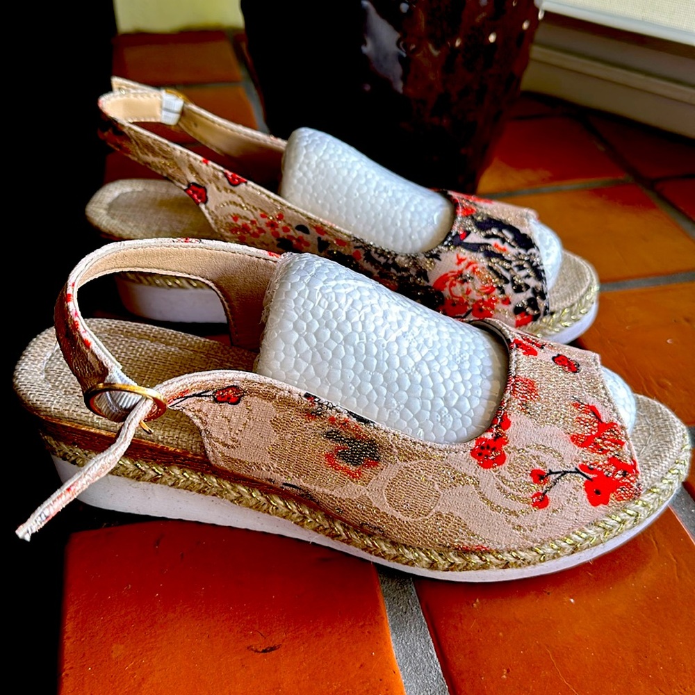 Wedge Womens slip on shoes